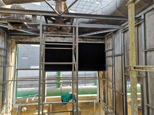 冷卻塔風機 <a href=http://www.zuireng.com/tags/23_0.html target=_blank class=infotextkey>冷卻塔風機</a>