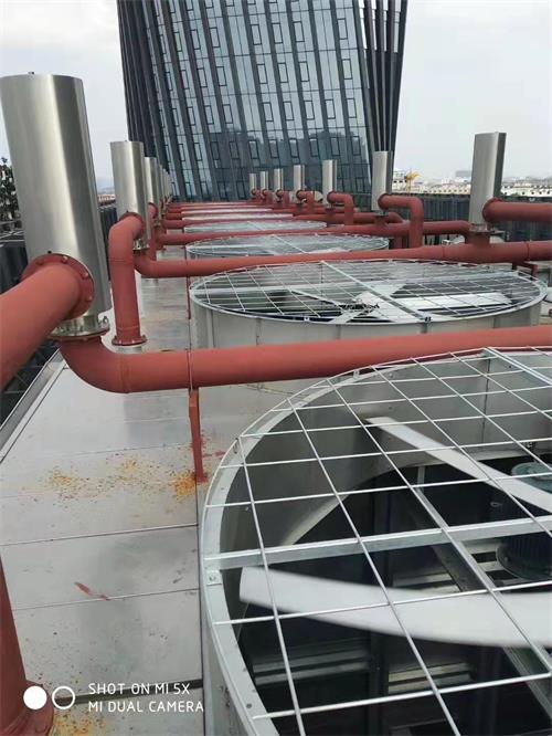 <a href=http://www.zuireng.com/tags/23_0.html target=_blank class=infotextkey>冷卻塔風(fēng)機(jī)</a>維修改造